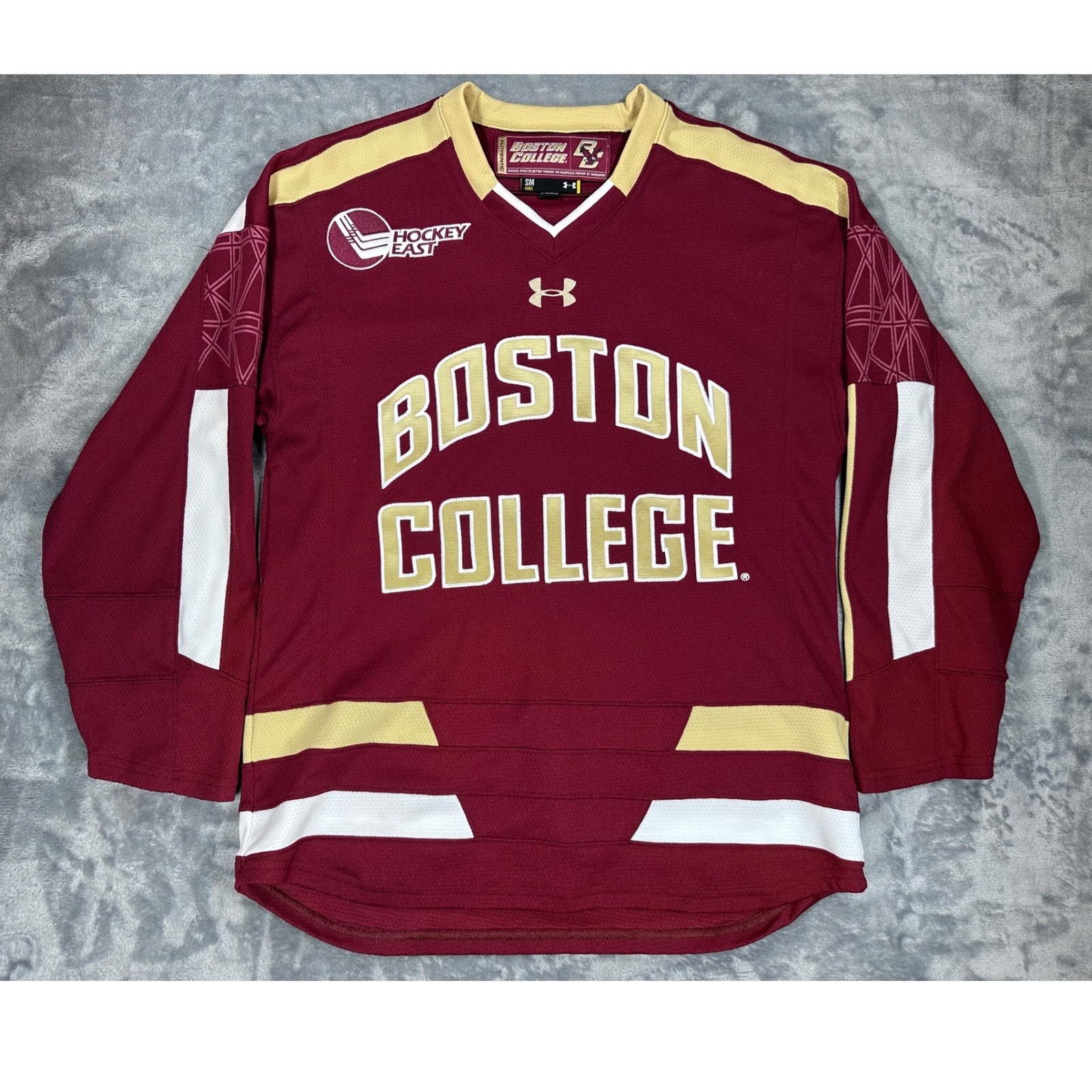Under Armour Boston College Eagles Hockey Jersey Mens Small Maroon Hockey East